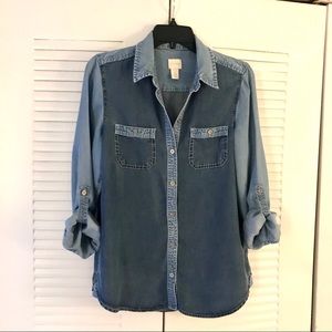 Chico’s Two-Toned Denim Shirt Size: 0